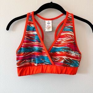 ZUMBA FITNESS | Treaded Mid Level V Bra - Tangerine Orange